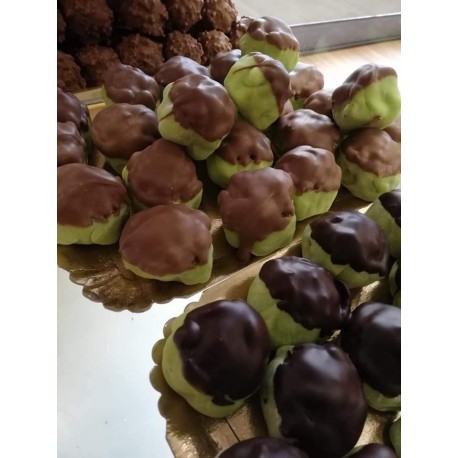 ROCHER PRALINÉ ÉQUATORIAL LACTÉ 35% DE CACAO, PÂTE D'AMANDE